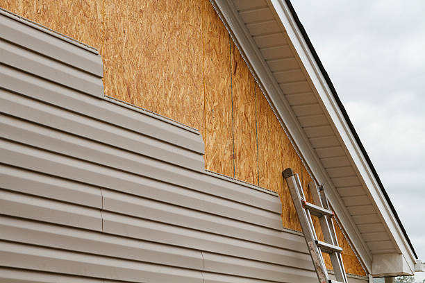 24/7 Emergency Storm Damage Siding Repair experts in Newbury, OH